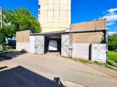 Продам помещение (магазин 1200 м. кв) в центре города по ул. Украинская, торгове приміщення на продаж, центр міста, дуже гарна локація