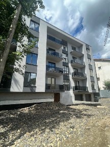 Продаж двокімнатної квартири у центрі міста| вул. Новака