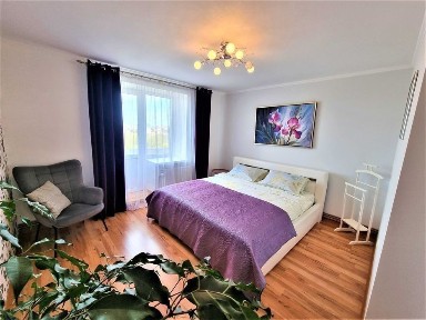 Простора 3кім. квартира біля центру, пров. Цегельний, 7. Власник