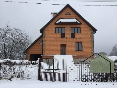 Продаж будинку 200 м², Карпова ул., 87