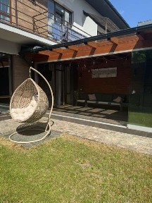 Продаж Котеджу Б. Медової котеджу