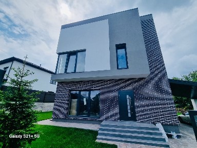 Киевская обл., Киево-Святошинский район, с. Лесники