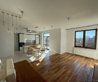 Продаж елітної квартири на тихій вулиці Червоній, паркова зона