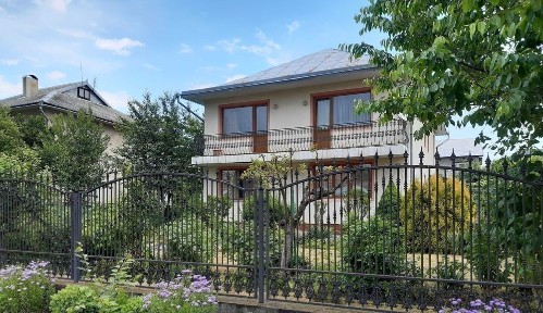 Продажа родинного будинку.