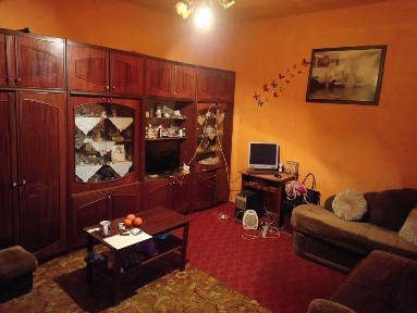 ТЕРМІНОВО продаж 2х кімнатної КВАРТИРИ біля БАСЕЙНУ та ЦЕНТРУ Берегова