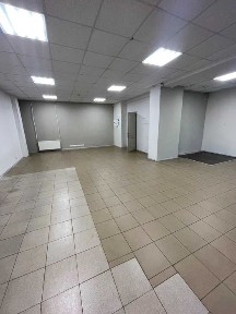 Фасадне приміщення з панорамними вікнами по вул. Сумгаїтська