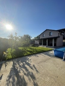 Продаж будинку в Сторожниці