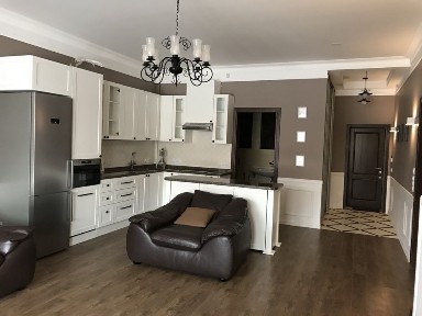 Аренда Шикарный Новый Дом 120квм Черта города, Парковка