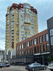 Двокімнатна квартира в самому центрі! Держ програми