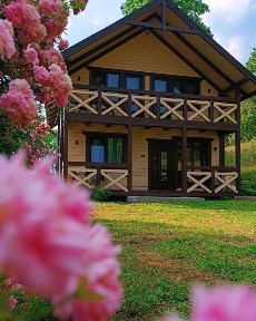 Здається новий котедж 