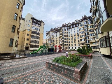 Престижна 3-кімн. новобудова в Парковій зоні