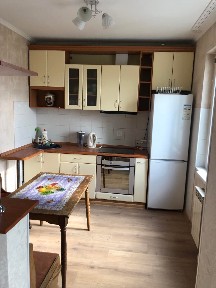 Киев, Ревуцкого ул., 4