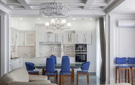 Аренда 3-комнатной квартиры 170 м², Евгения Коновальца ул., 36В