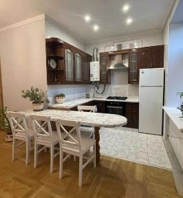 Аренда 3-комнатной квартиры 72 м², Кловский спуск, 14/24