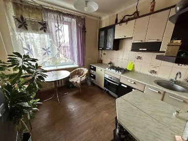 Продам Центр 3 ком квартира Дзержинского Вернадского 33