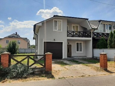 Продам будинок з ремонтом с. Здорівка Васильків КМ 