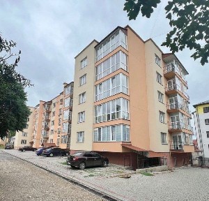 Продається комерційне приміщення. Чортків