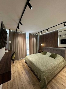 Комфортна 3 кім. квартира з ремонтом, меблями та технікою