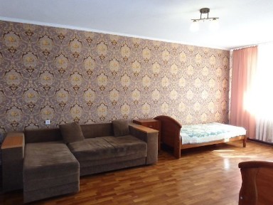 Центр. Подобово. 2 Кімнатна кв. Бойлер. Wi-Fi. 7 спальних місць.