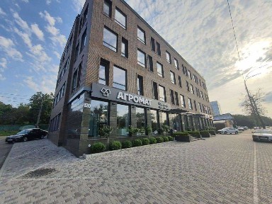 проспект Валерія Лобановського, район Голосіївський, Київ, метро Деміївська, просп. Валерія Лобановського, п'ятиповерхова будівля • ID 32091212