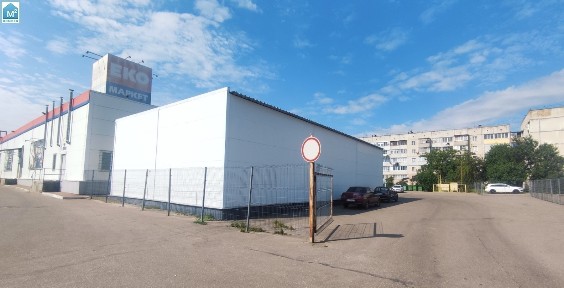 Переяслав, вул. Шкільна, 42, склад 260 кв. м.
