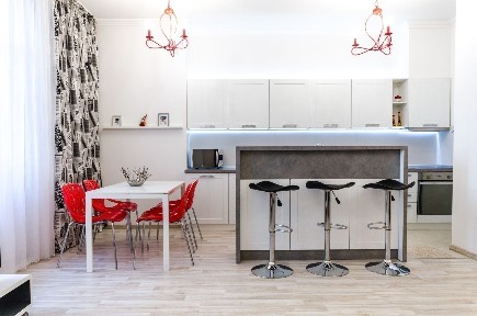 Киев, Евгения Коновальца ул., 44А