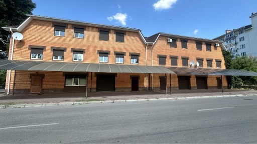 Продам квартиру в таунхаусі, 210 кв м, центр міста.