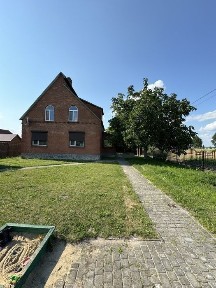 Будинок в с. Світязь біля озера (перша лінія) з великим садом