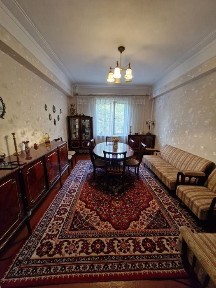 Продаж 3-х кімнатної квартири. 20-й квартал. Сталінка. Автономка.