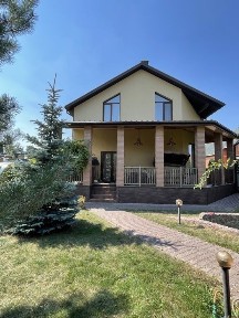 Сучасний дім на Веретинівці. Район Версалю. Будинку 10 років