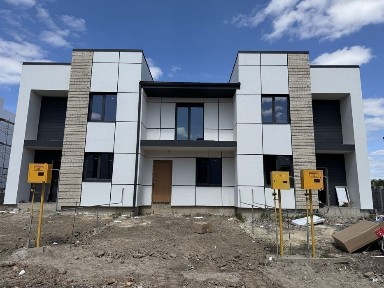 Продам котедж з міськими комунікаціями та газом в р-н Ювілейного