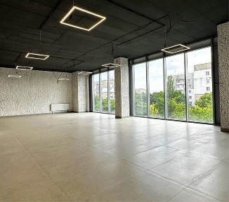 Сдам помещение 900 квм Запорожское Шоссе