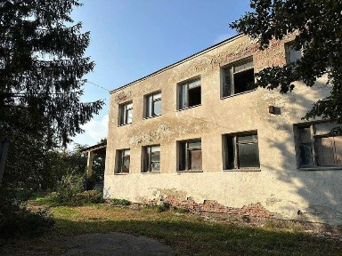 Продаж промислового обєкта с земелною дялянкою 43.1 сот