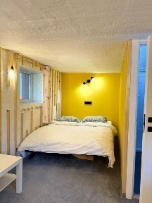 ПОДОБОВО обл. Лікарня, центр, Вокзал