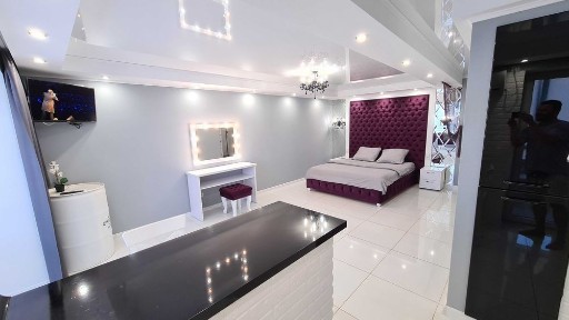 Центр. VIP студия с панорамным видом. 95 квартал