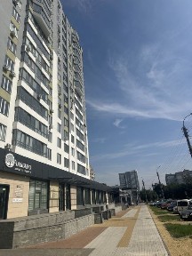 Продаж квартири в новобудові в центрі міста