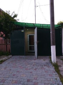 2х кімнатний приватний будинок. Зупинка кінотеатр мир. Можливо погодин