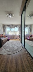 Чудова трьохкімнатна квартира по Ю. Вороного