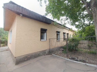 Продам дом в центре города 96 квартал ул. Есенина