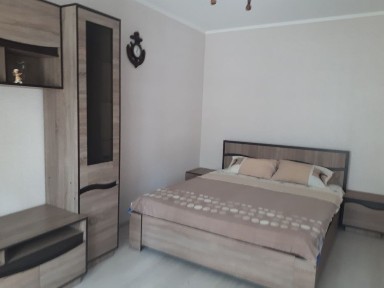 ПодобовоАвтовокзал. Обл. лікарня. Потижнево. Погодинно. Звітні до