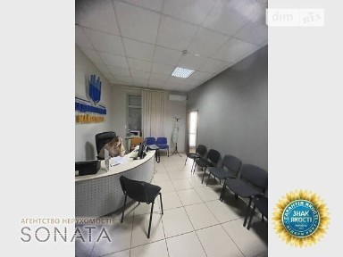 Продаж приміщення з окремими входом біля Дніпро-Плази (Митниця)