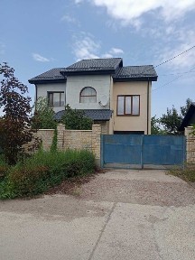 Продається сучасний житловий будинок