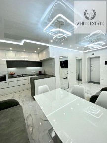 Продаж 4 кім. квартири по вул. Квітова