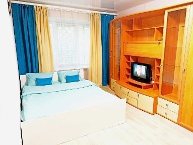 Світлі апартаменти в 100м від Софіївського парку Автовокзал