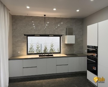 Продажа дома 240 м², 1-я Озерная ул.