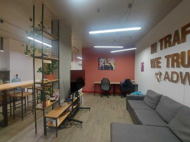 Продаж офісного приміщення по вул. Антоновича