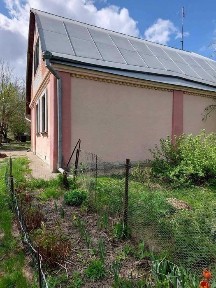 Продаж будинку біля річки