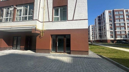 Комерція продаж комерційне приміщення бізнес Опришівська слобода
