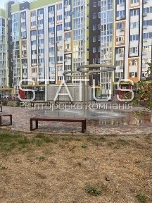 Продаж однокімнатної квартири в новобудові. єОселя