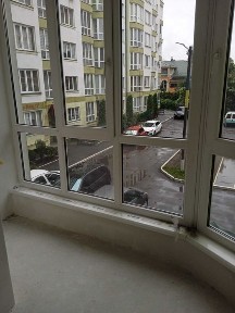 Продам з-кімнатну квартиру 101 м. кв по вул. Будівельників